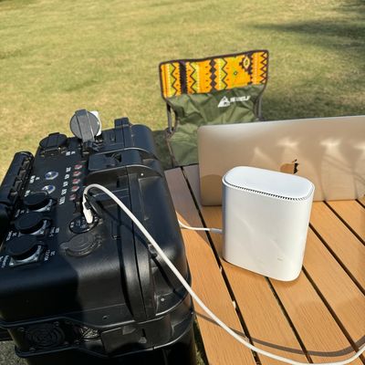Estación eléctrica de 38 kg para campamento Cargador de emergencia y fuente de alimentación UPS 3000W 610*440*250 mm