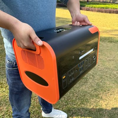 Estación de energía de emergencia de aleación de aluminio ABS PC Shell 220V Generador móvil de salida AC