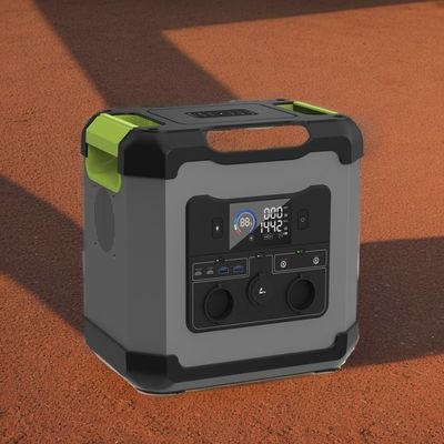 Estación eléctrica portátil 1680wh 2000W Batería de litio Generador solar para Japón Compradores