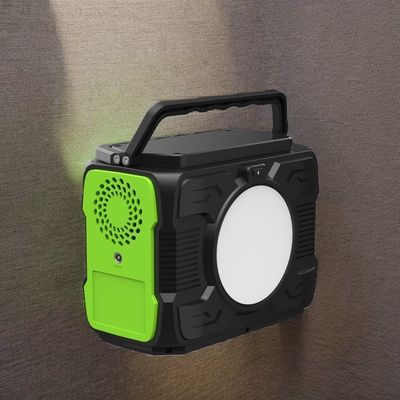 Suministro de energía de emergencia al aire libre de 200W con batería de litio ternario y diseño de faro