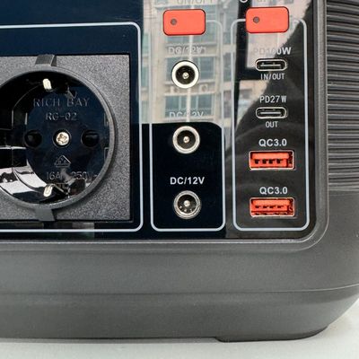 576wh Estación eléctrica portátil 110V 220V 600W Generador solar