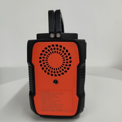 Luz LED de 4W y salida de CA de onda modificada en generador solar portátil de 200W