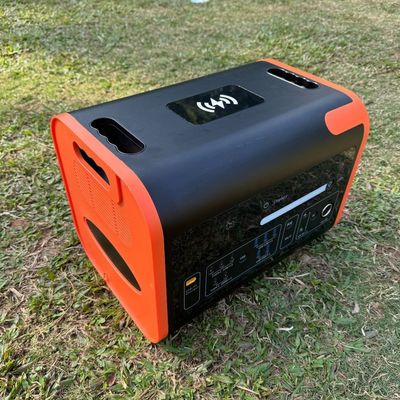 Fuente de alimentación móvil exterior de 220 V con alta frecuencia de salida de potencia 50/60 Hz