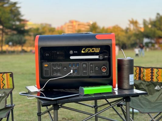 Generador solar para electrodomésticos 2200W Fuente de alimentación portátil recargable