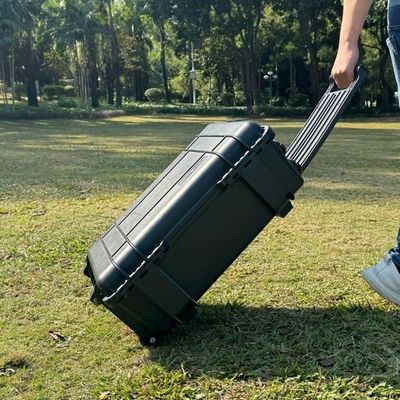Gran capacidad 7000W ST-70 Batería de litio ternaria Suministro de energía móvil para camping RV