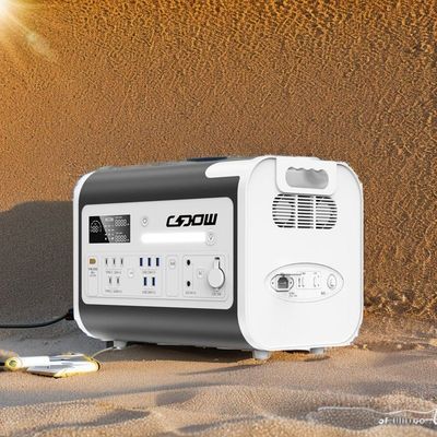 Generador solar portátil de potencia máxima de 4400 W con tecnología de carga inalámbrica de 15 W