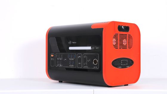 15W Carga inalámbrica Iluminación LED Estación de energía móvil portátil para automóvil y sistema solar