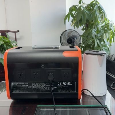 2400W2048wh Sistema de almacenamiento de energía Estación de energía portátil Generador solar de carga rápida 1500W Inalámbrico 15W