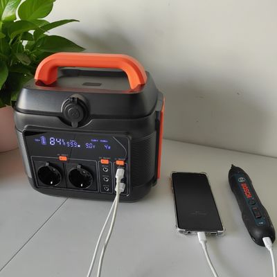 S6 600W de energía móvil Estación de energía solar con batería de litio y salida de onda senoidal