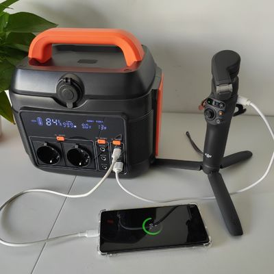 600W Tipo-C Pd 100W Batería de litio de onda senoidal Protección contra la sobretemperatura Ja Enchufe AC