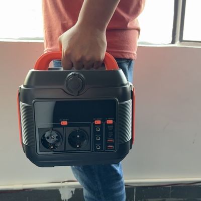 Estación de energía solar portátil al aire libre de 600W con conexión AC y color personalizable