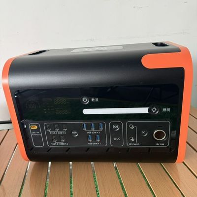 Iluminación LED de acampada de 300W Generador de energía solar portátil AT22 Estación de energía de emergencia