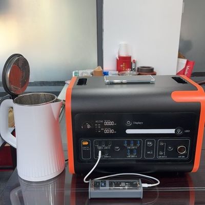 2200W/2048wh Estación de energía portátil con carcasa a prueba de fuego e inversor de onda senoidal pura