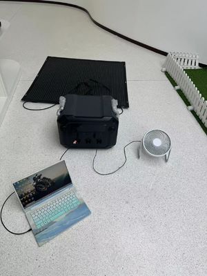 2500W AC Salida 3600W Generador solar Estación de energía portátil para acampar al aire libre / RV