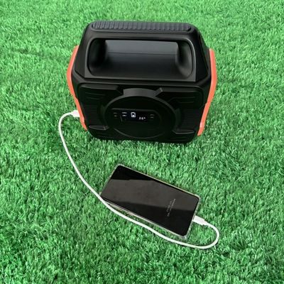 Generador solar de 300 W para el hogar Estación de energía de onda senoidal pura para portabilidad ligera