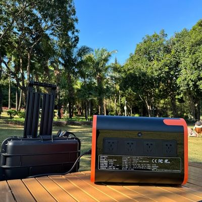 220V±5% de voltaje de salida CA Estación de energía portátil de gran capacidad 2200W/2048wh/40ah