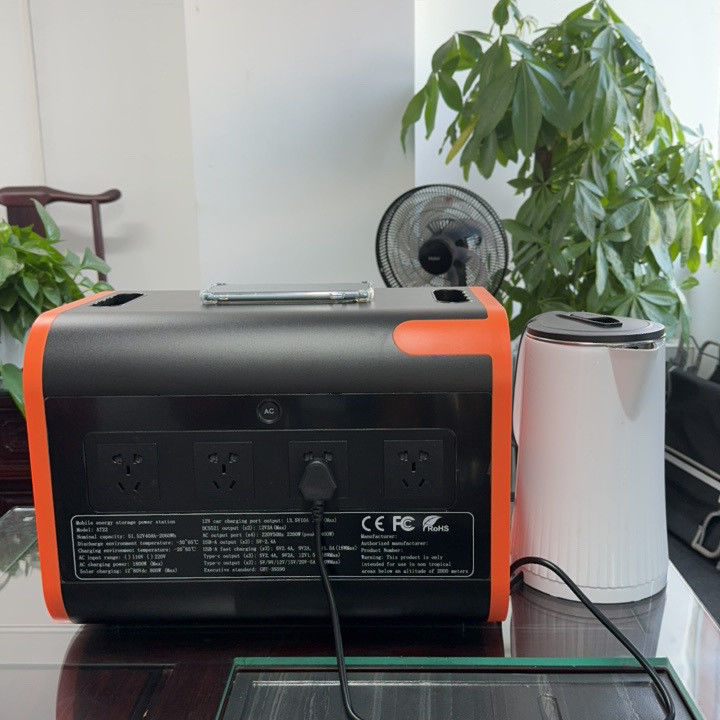 Generador solar de salida tipo-C de 100 W para acampar al aire libre y energía de emergencia de 2200 W