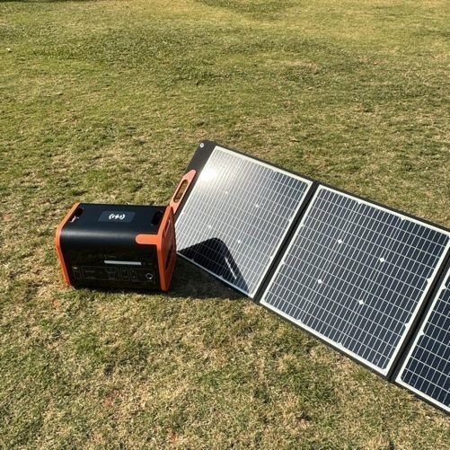 Recicla 2500 veces Fuente de alimentación móvil portátil 2200W Entrada solar 800W para excursiones