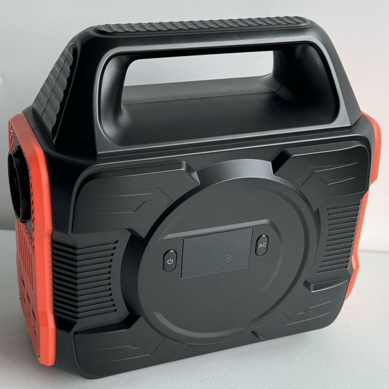 Generador de almacenamiento de energía de alta potencia de 300W para balcón RV con iluminación LED