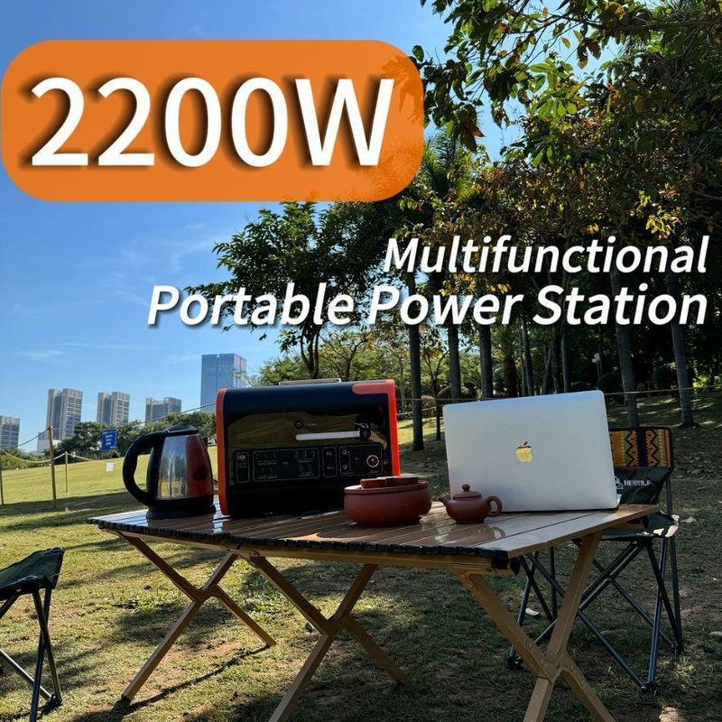 Estados Unidos Socket de CA 2000W Estación de energía solar para acampar y actividades al aire libre