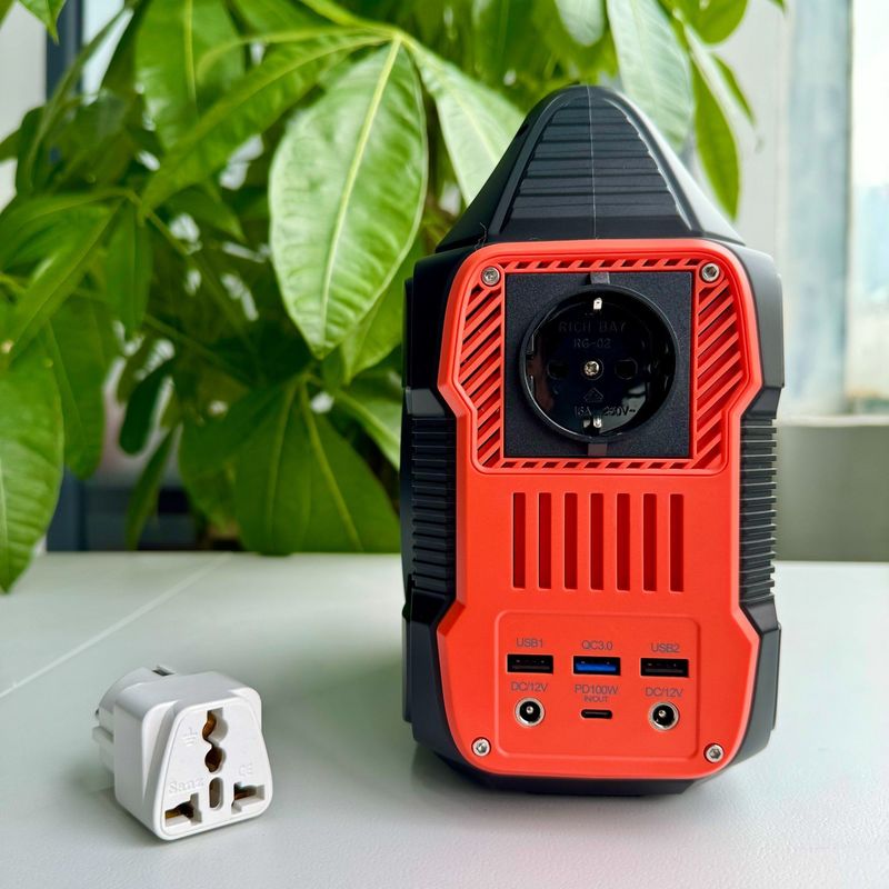 288wh 300W Batería de litio multifunción Estación de energía portátil para vida al aire libre