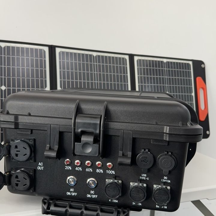 AC Pure Sine Wave Output 3000W Cargador solar portátil Estación de energía de litio para exteriores