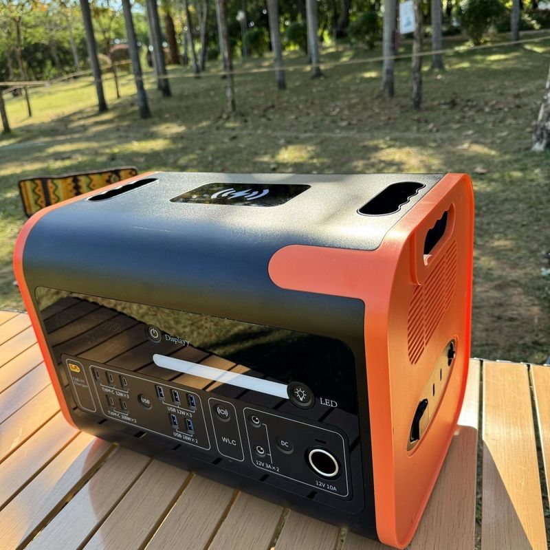 Inversor de respaldo de carga solar de 800W para estación de energía portátil de transmisión en vivo al aire libre