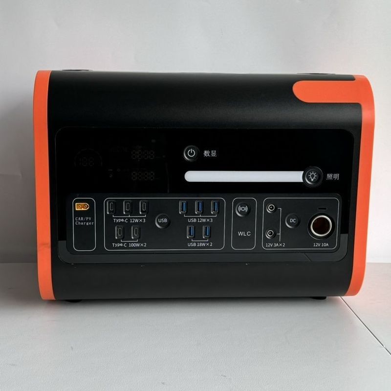 220V±5% AC Salida 2200W Fuente de alimentación portátil Su respaldo para emergencias en el hogar y acampar