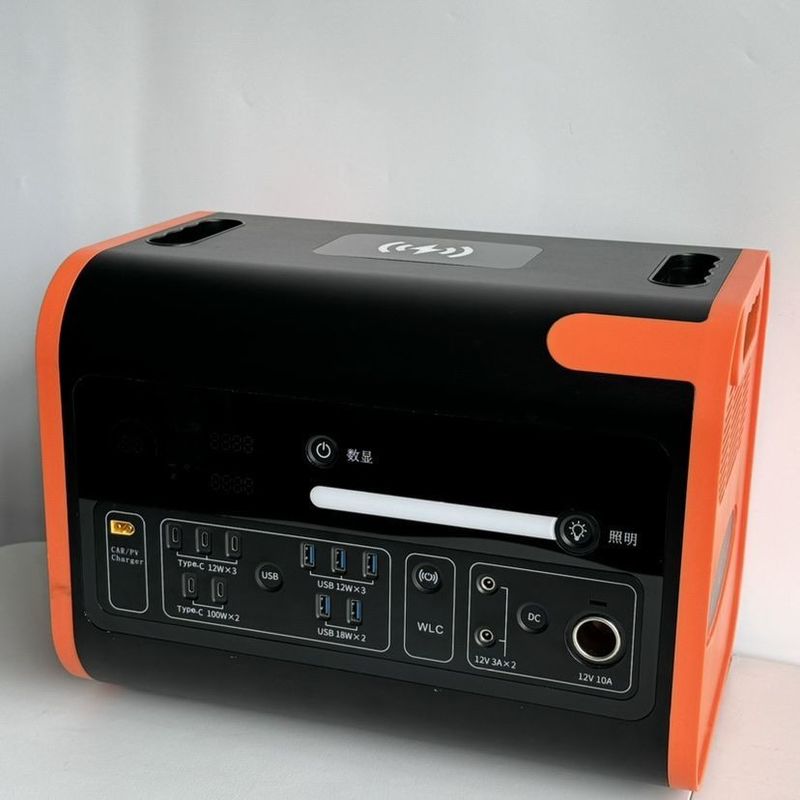Producción de energía constante de 2200W 4000W Generador solar LiFePO4 para carga al aire libre